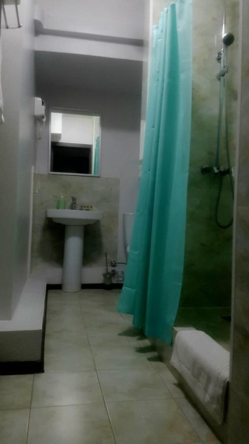 R.Street Hotel Almaty Ngoại thất bức ảnh
